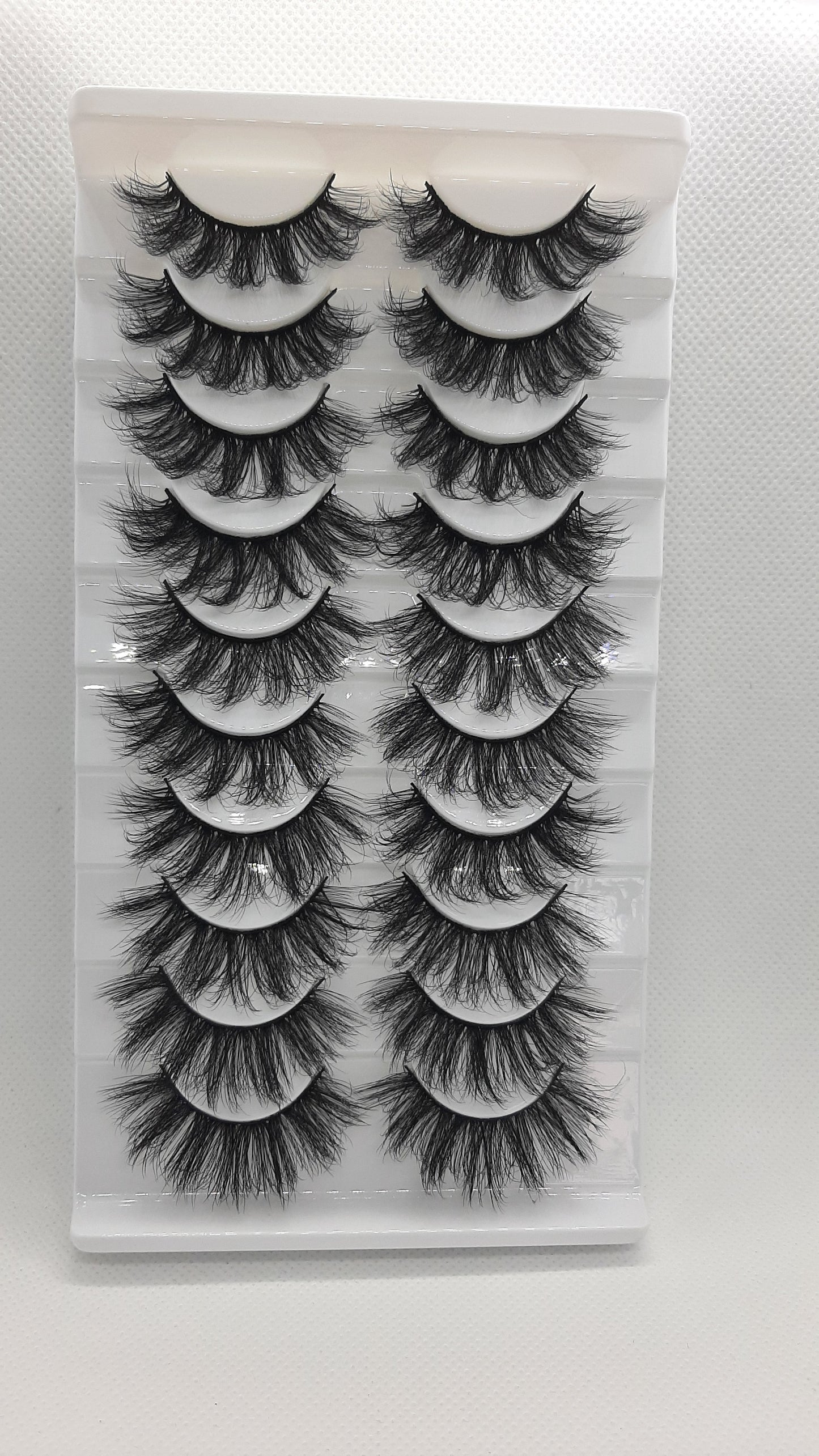 10 Pairs of Faux Mink Lashes - K115
