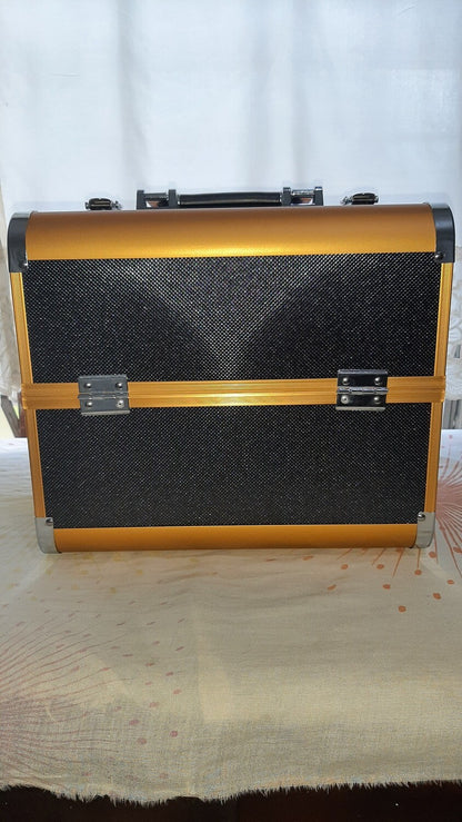 Medium-sized Makeup Case