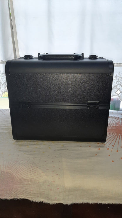 Medium-sized Makeup Case